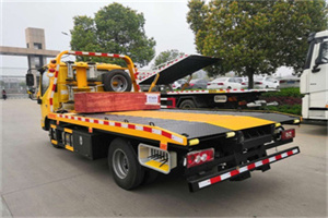 新兴区道路救援拖车报价